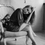 Beziehungen in der digitalen Ära: Wahre Geschichten über Liebe und Freundschaften durch Bildschirme