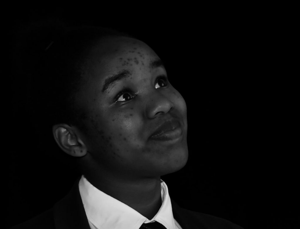 Elegant auf Komplimente reagieren und peinliche Situationen meistern