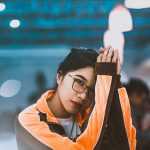 Geständnisse Wie man Mikroexpressionen während Video Chats liest ein kurzer Leitfaden