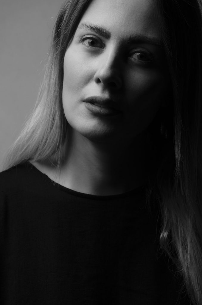 Warum Lachen essentiell für den Aufbau von Online Chemie ist